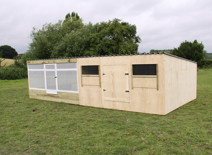 12'x'12' Brooder hut fixed & night shelter combi